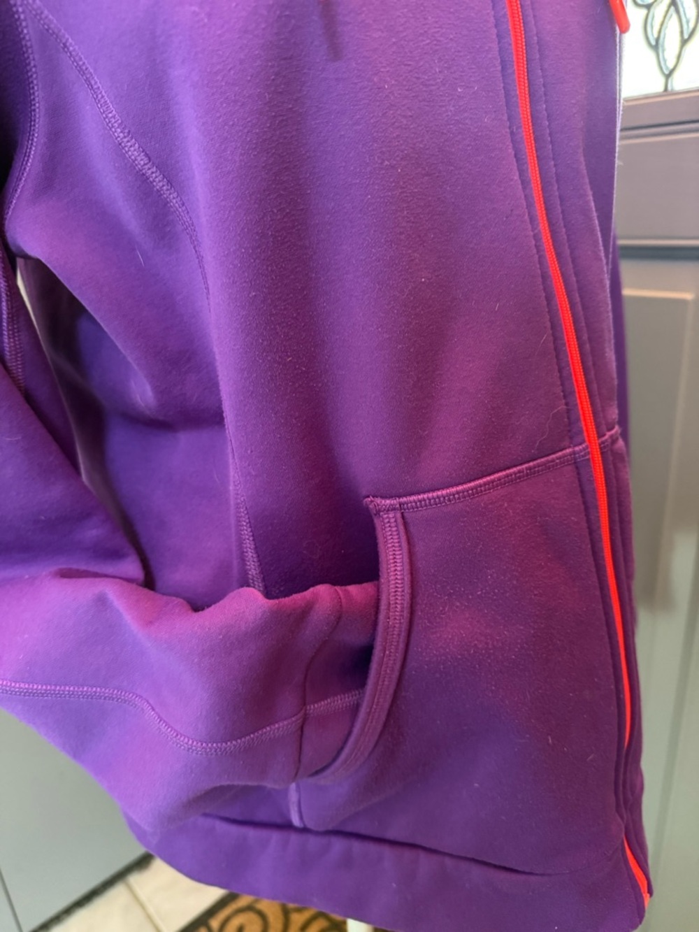 North Face vibrant Purple Fleece Hoodie with Pink-Accents (Large) - Picture 8 of 10